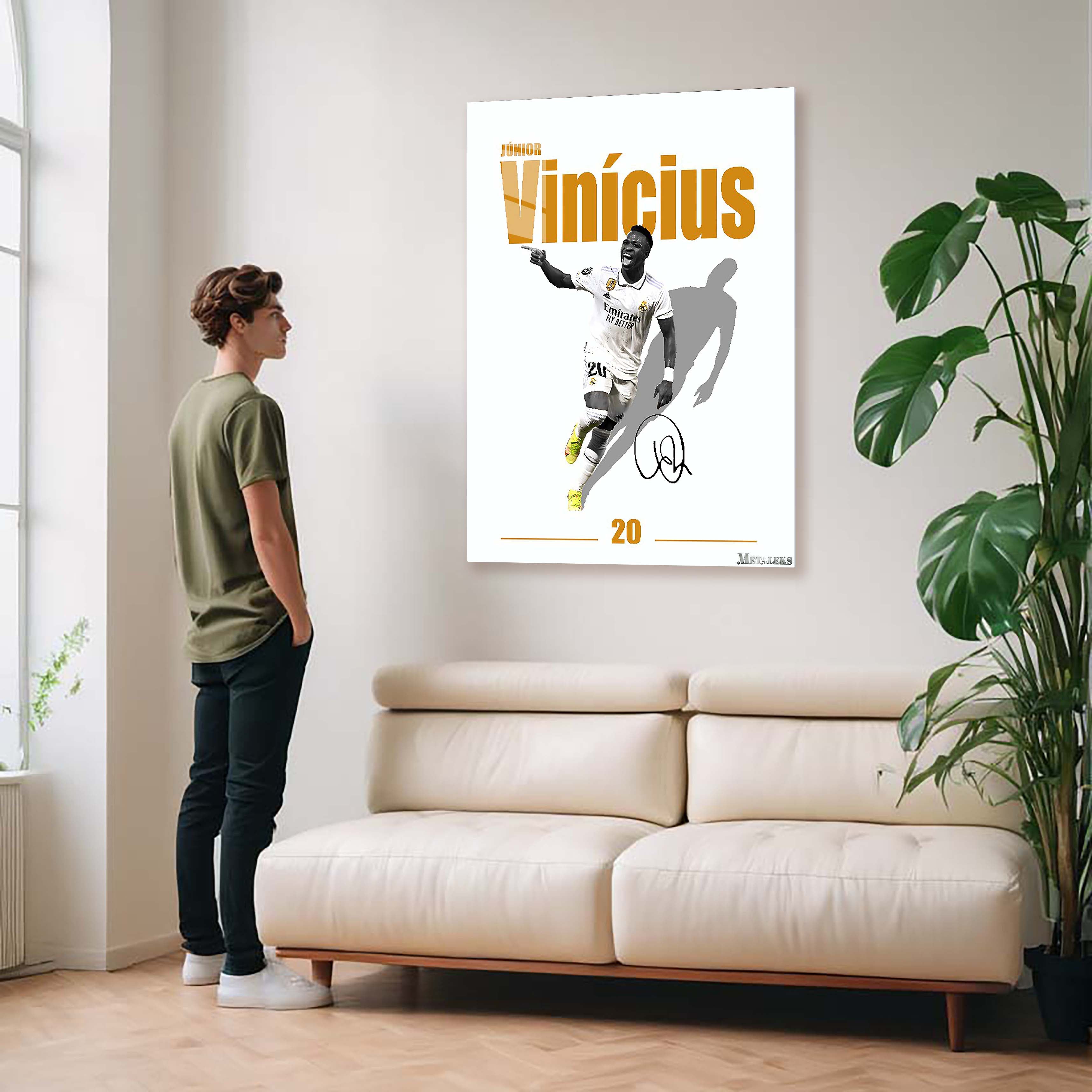 Vin¨ªcius J¨²nior Minimalist